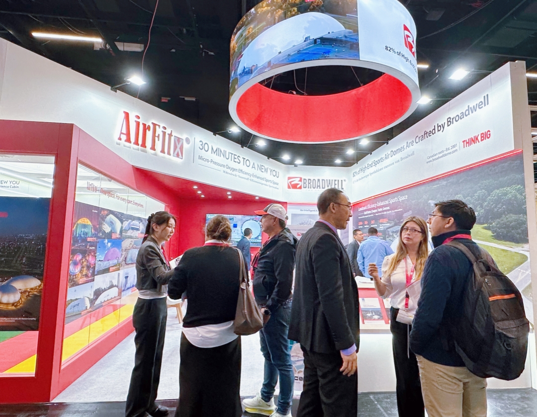 Visitors intereted in Broadwell at FSB 2025